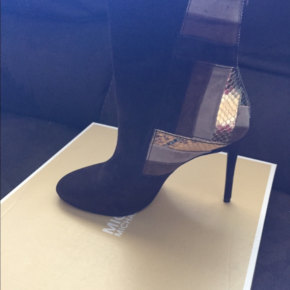 Mk boots # 7 y 8 - Picture 2 of 2